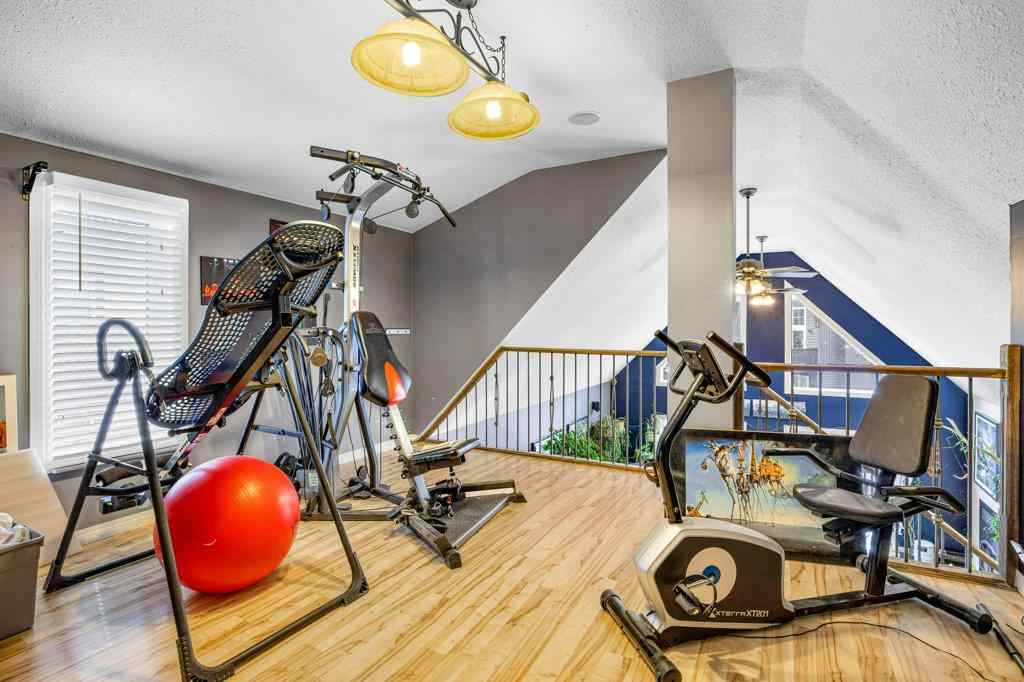 MLS® A2264167 - 412 Cougar Street  in NONE Banff, Residential