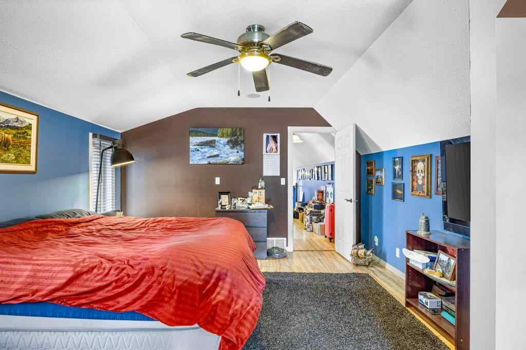 MLS® A2264167 - 412 Cougar Street  in NONE Banff, Residential