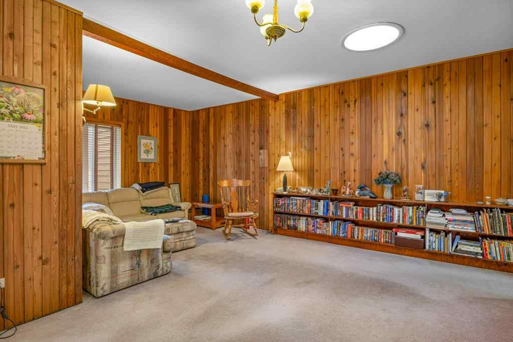 MLS® A2264167 - 412 Cougar Street  in NONE Banff, Residential