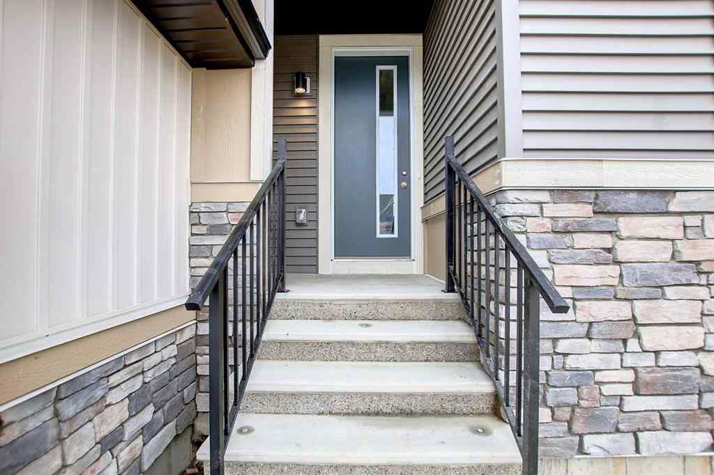 MLS® A2264168 - 37 Southborough Lane  in Southbow Landing Cochrane, Residential