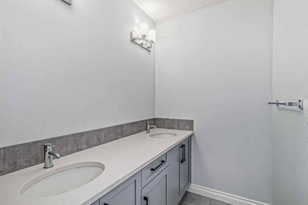 MLS® A2264168 - 37 Southborough Lane  in Southbow Landing Cochrane, Residential