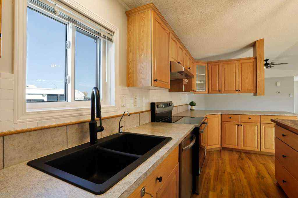 MLS® A2264171 - 57 RoseGlen Drive  in NONE Rosemary, Residential