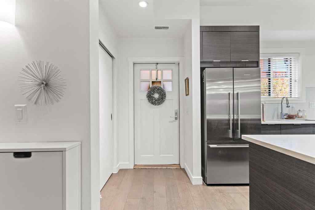 MLS® A2264172 - Unit #304 1818 14A Street SW in Bankview Calgary, Residential