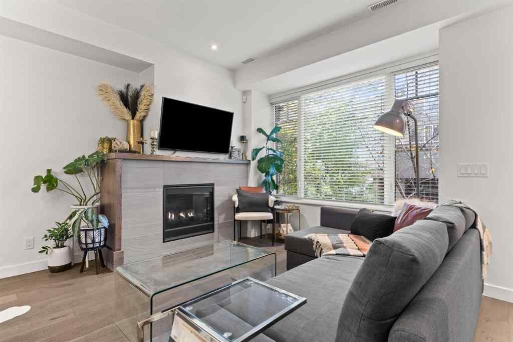 MLS® A2264172 - Unit #304 1818 14A Street SW in Bankview Calgary, Residential