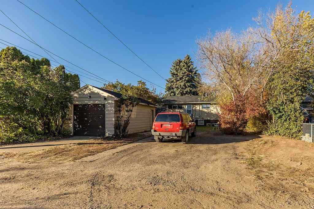 MLS® A2264173 - 241 11 Street SW in SW Hill Medicine Hat, Residential