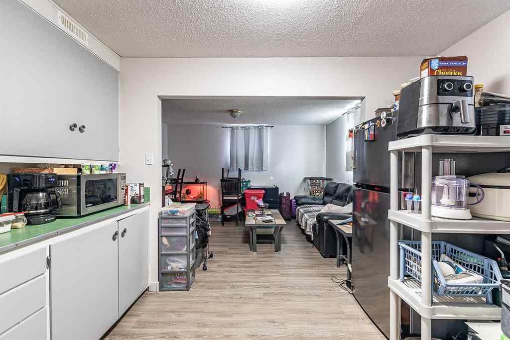 MLS® A2264173 - 241 11 Street SW in SW Hill Medicine Hat, Residential