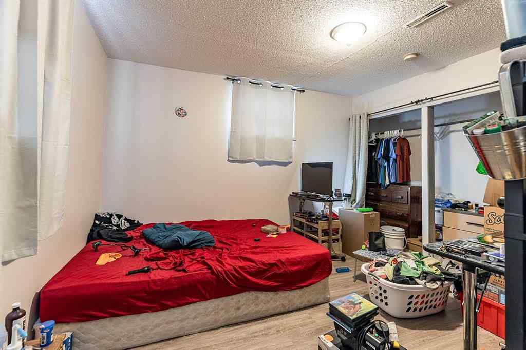 MLS® A2264173 - 241 11 Street SW in SW Hill Medicine Hat, Residential