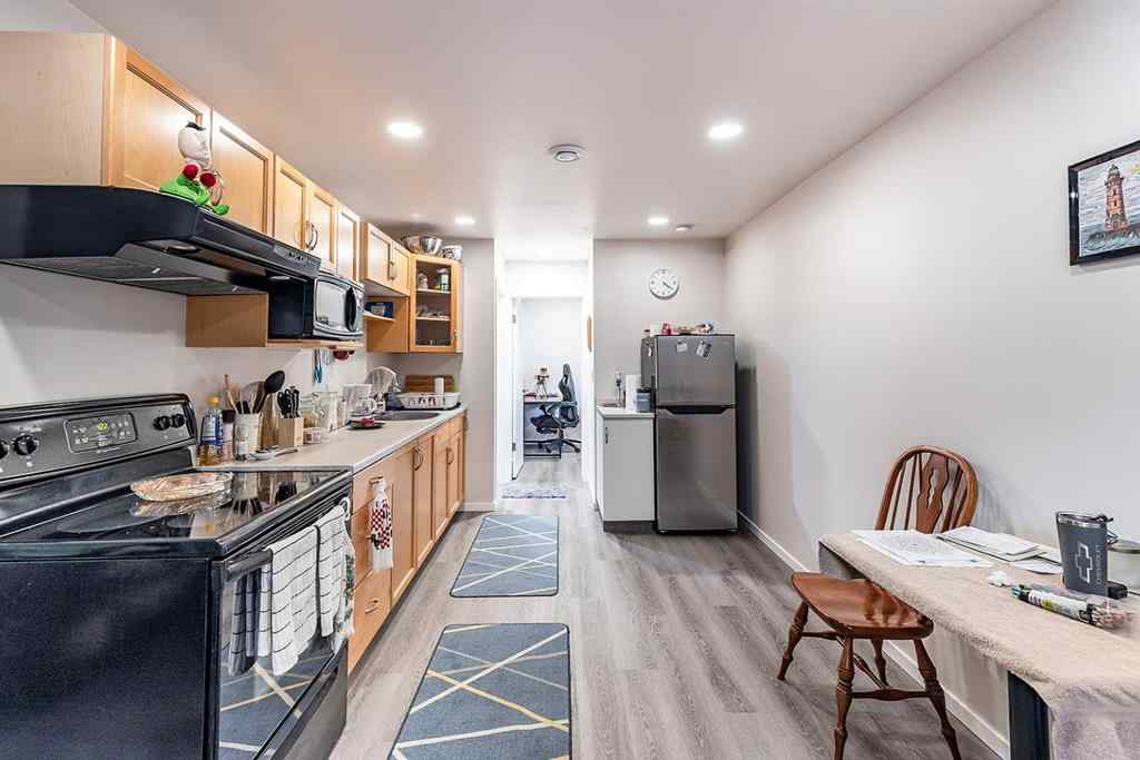 MLS® A2264173 - 241 11 Street SW in SW Hill Medicine Hat, Residential