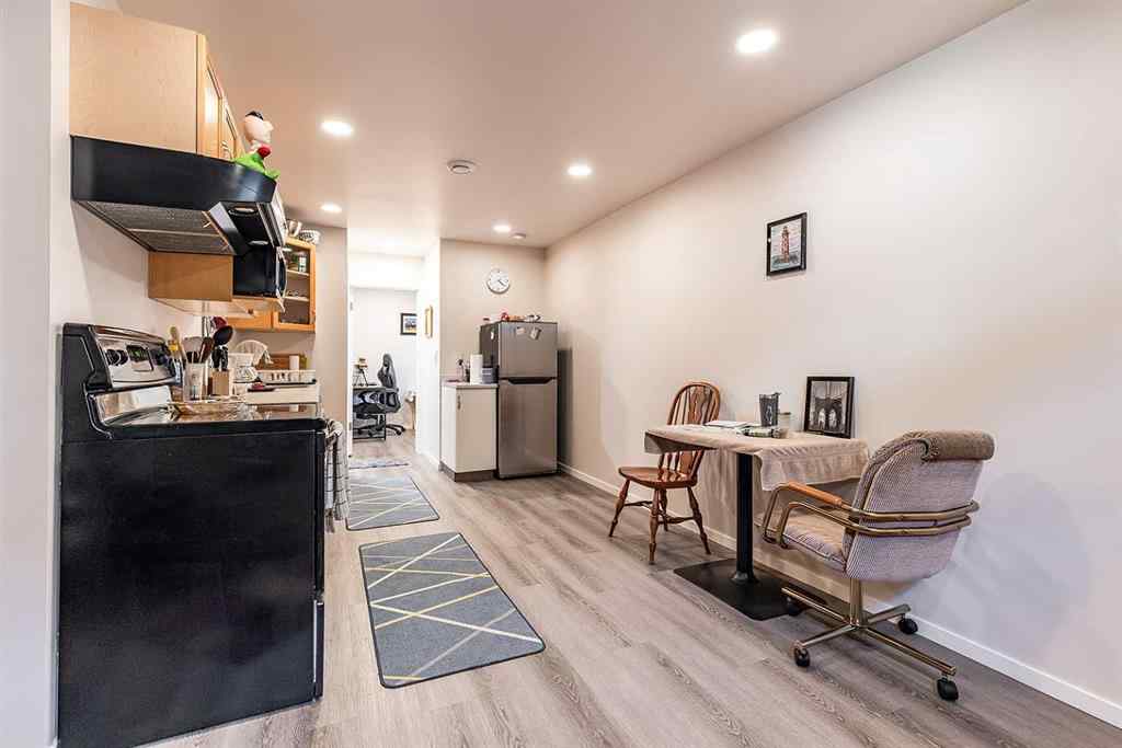 MLS® A2264173 - 241 11 Street SW in SW Hill Medicine Hat, Residential