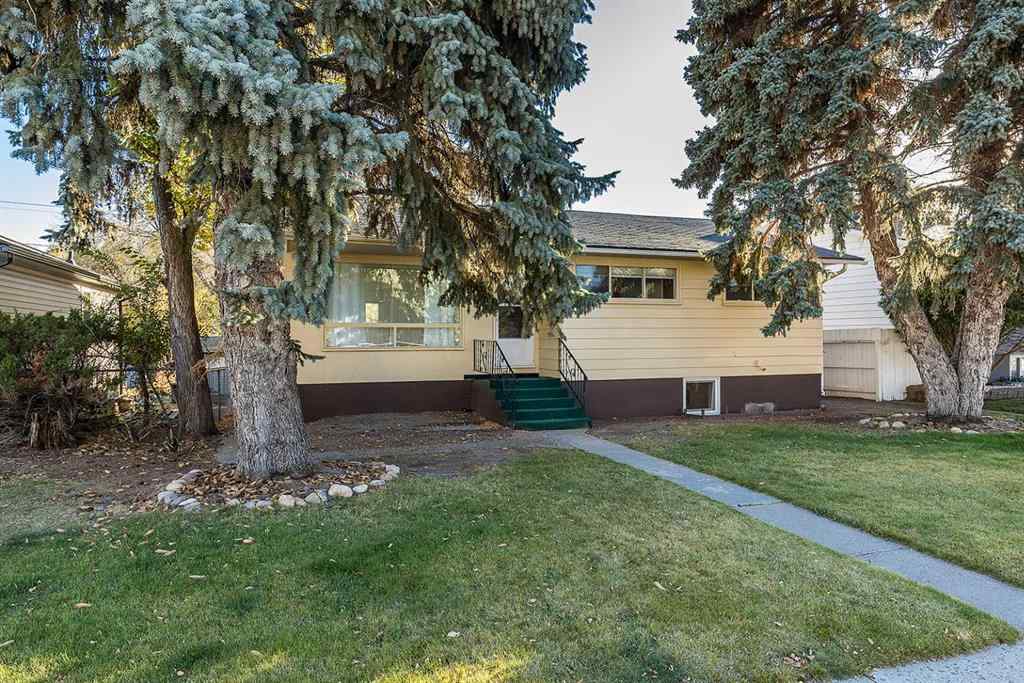 MLS® A2264173 - 241 11 Street SW in SW Hill Medicine Hat, Residential
