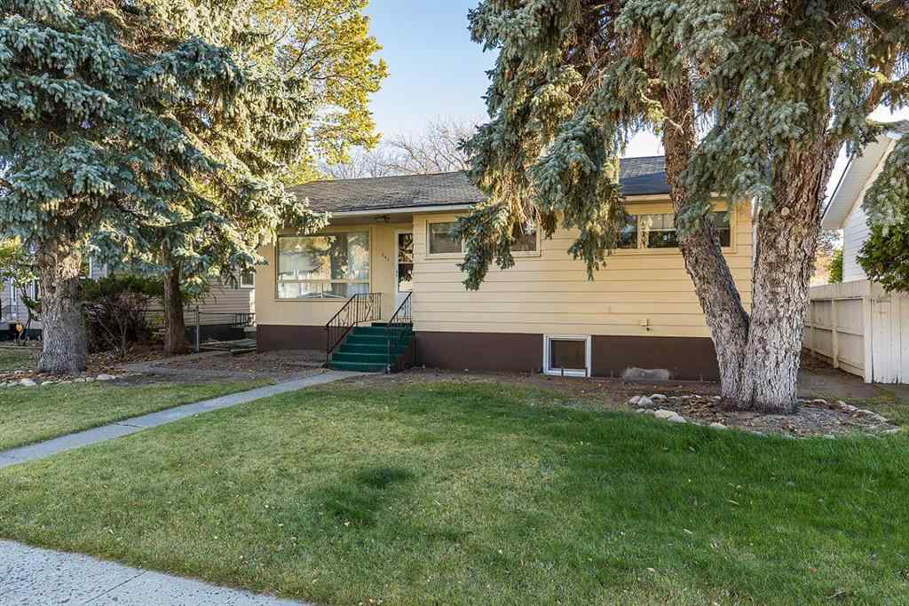 MLS® A2264173 - 241 11 Street SW in SW Hill Medicine Hat, Residential