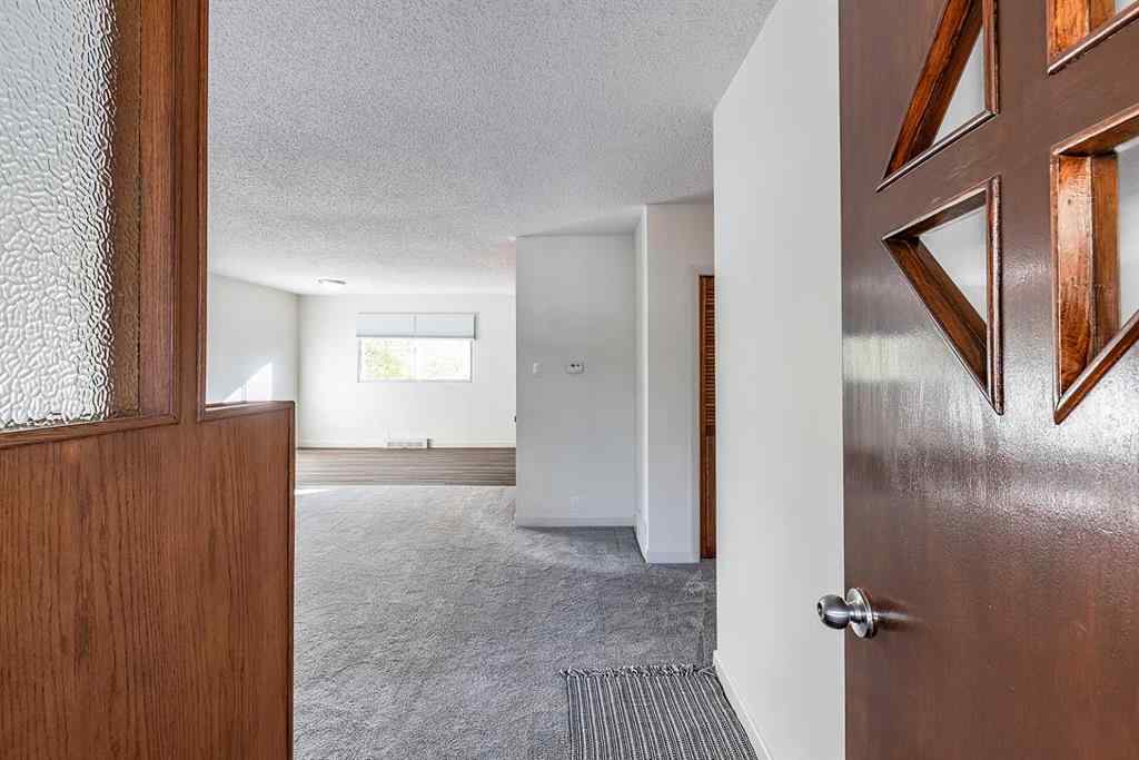 MLS® A2264173 - 241 11 Street SW in SW Hill Medicine Hat, Residential