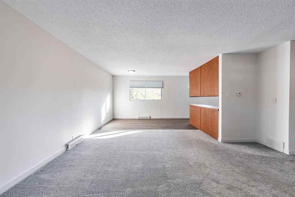 MLS® A2264173 - 241 11 Street SW in SW Hill Medicine Hat, Residential