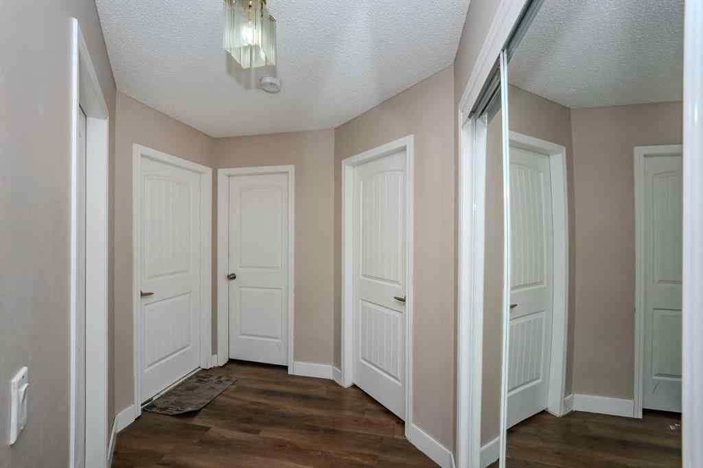 MLS® A2264174 - 4 Del Ray Crescent NE in Monterey Park Calgary, Residential