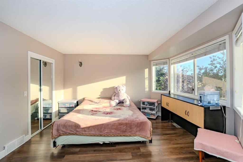 MLS® A2264174 - 4 Del Ray Crescent NE in Monterey Park Calgary, Residential