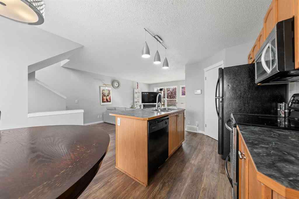 MLS® A2264178 - 527 Prestwick Circle SE in McKenzie Towne Calgary, Residential