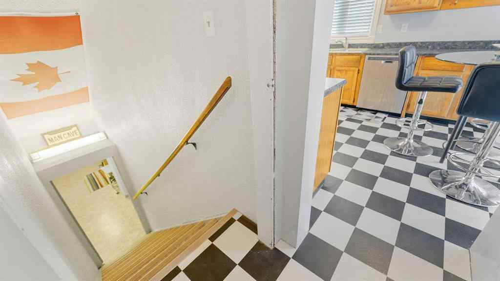 MLS® A2264180 - 6406 43 Avenue  in Marler Camrose, Residential