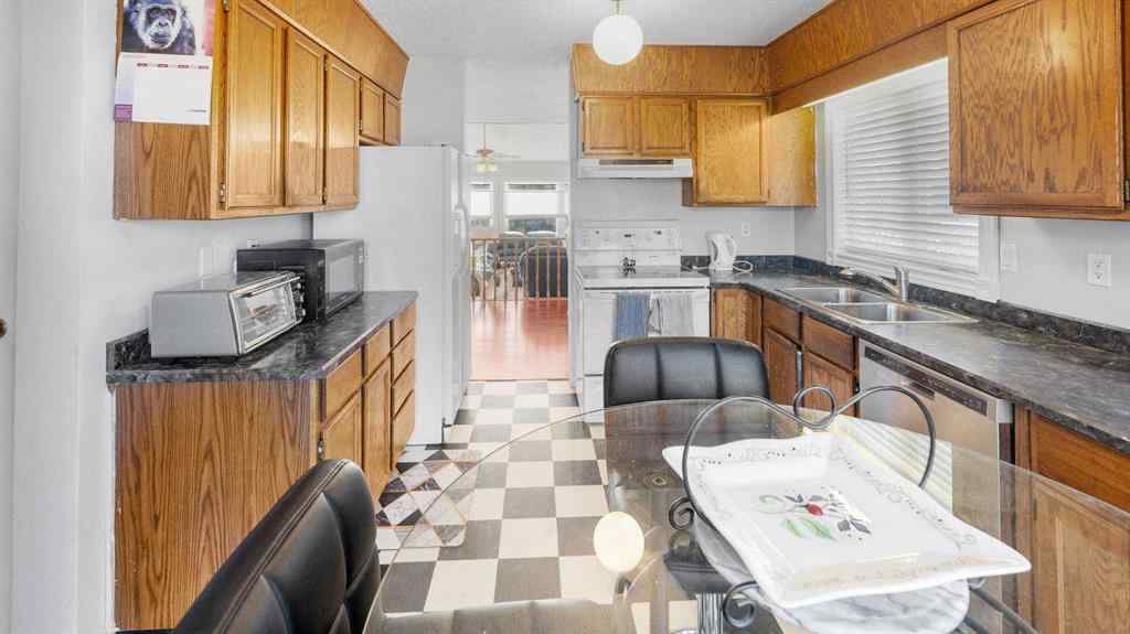 MLS® A2264180 - 6406 43 Avenue  in Marler Camrose, Residential