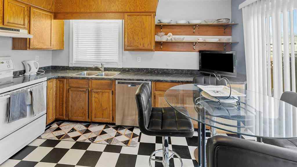 MLS® A2264180 - 6406 43 Avenue  in Marler Camrose, Residential