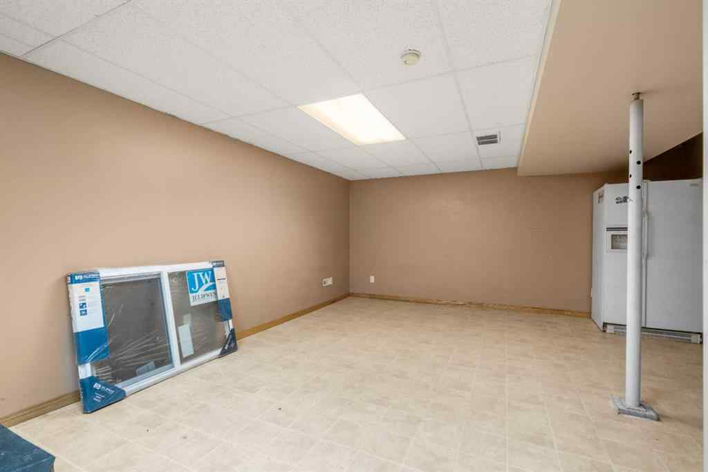 MLS® A2264182 - 703 47 Street SE in Forest Heights Calgary, Residential