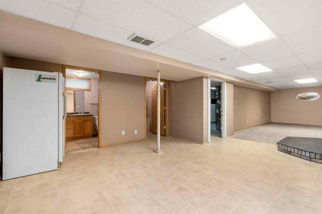 MLS® A2264182 - 703 47 Street SE in Forest Heights Calgary, Residential