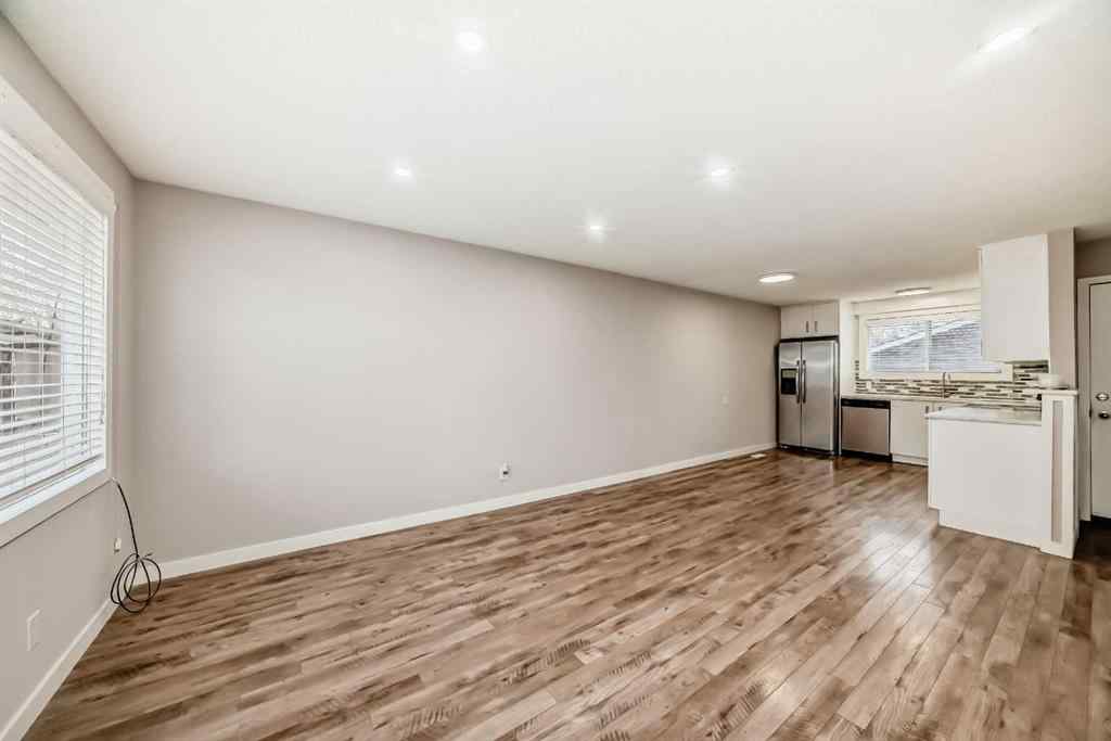 MLS® A2264185 - 3224 41 Street SE in Dover Calgary, Residential