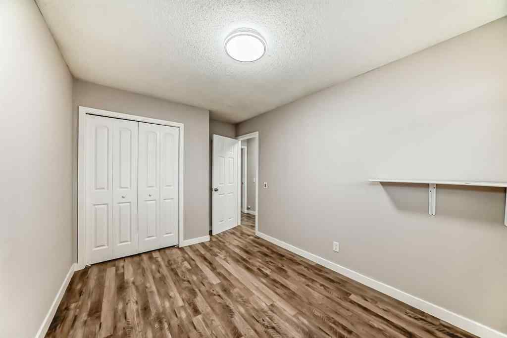 MLS® A2264185 - 3224 41 Street SE in Dover Calgary, Residential