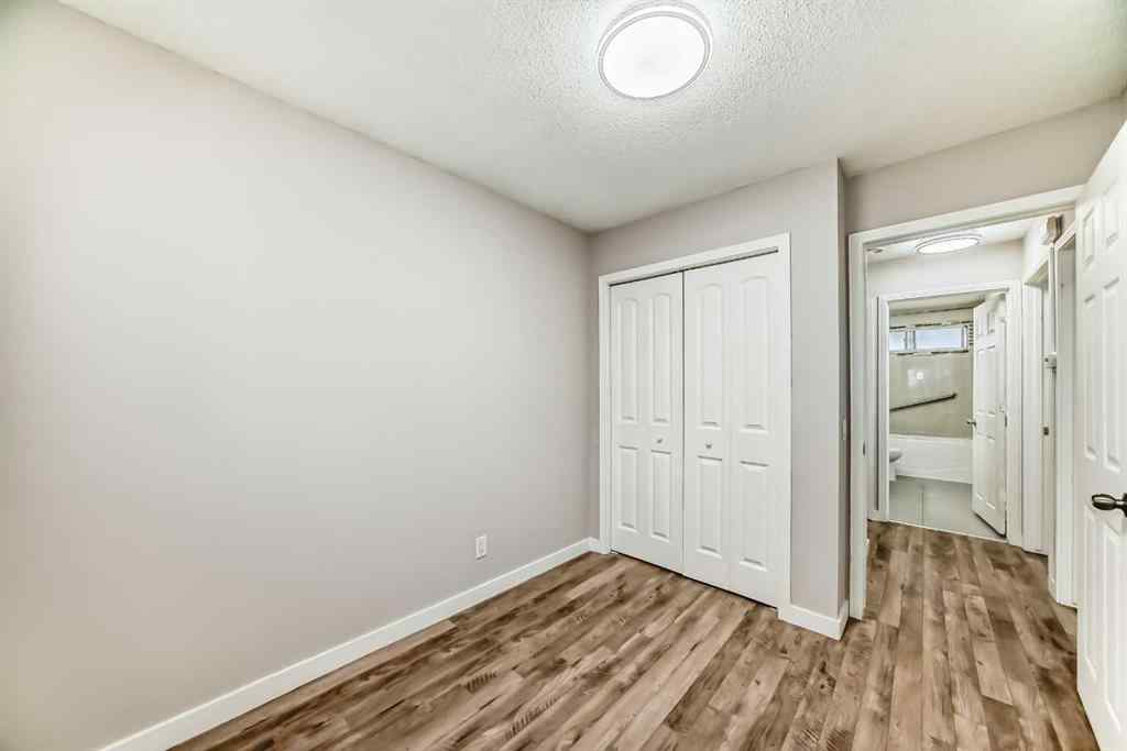 MLS® A2264185 - 3224 41 Street SE in Dover Calgary, Residential