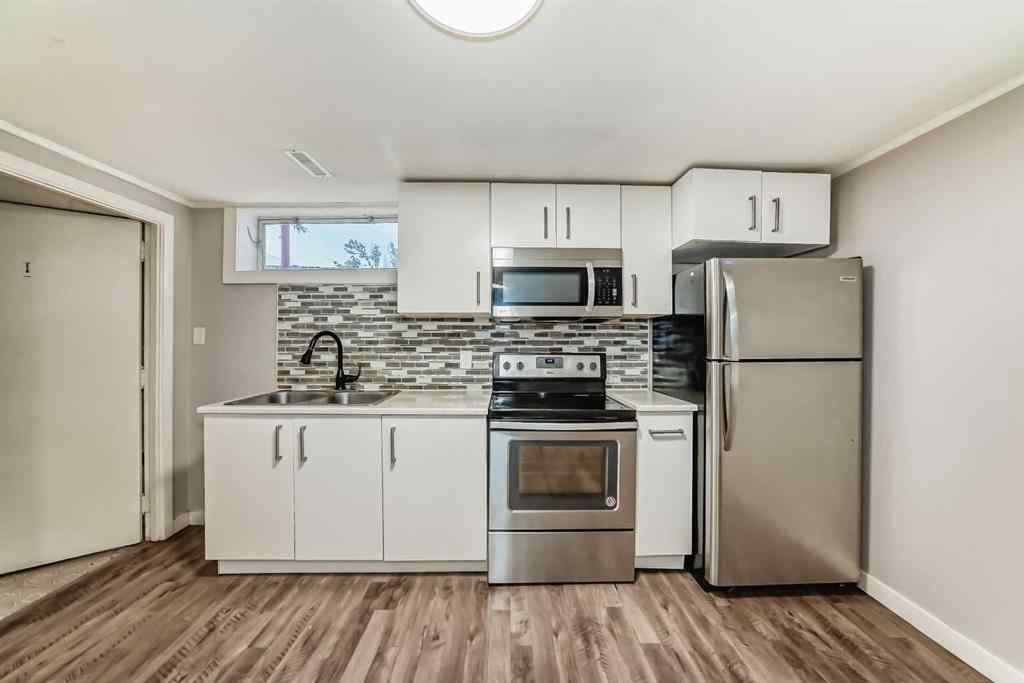 MLS® A2264185 - 3224 41 Street SE in Dover Calgary, Residential