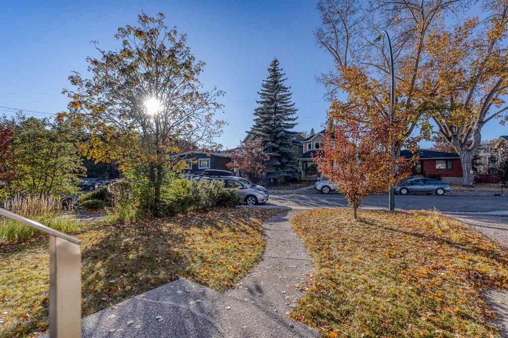 MLS® A2264187 - 528 31 Street NW in Parkdale Calgary, Residential