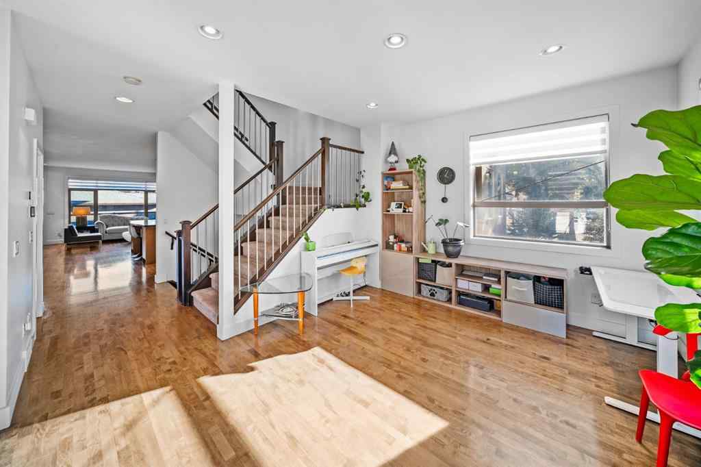 MLS® A2264187 - 528 31 Street NW in Parkdale Calgary, Residential