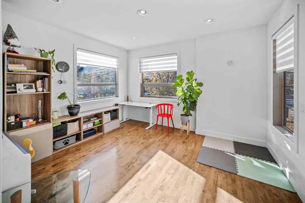 MLS® A2264187 - 528 31 Street NW in Parkdale Calgary, Residential