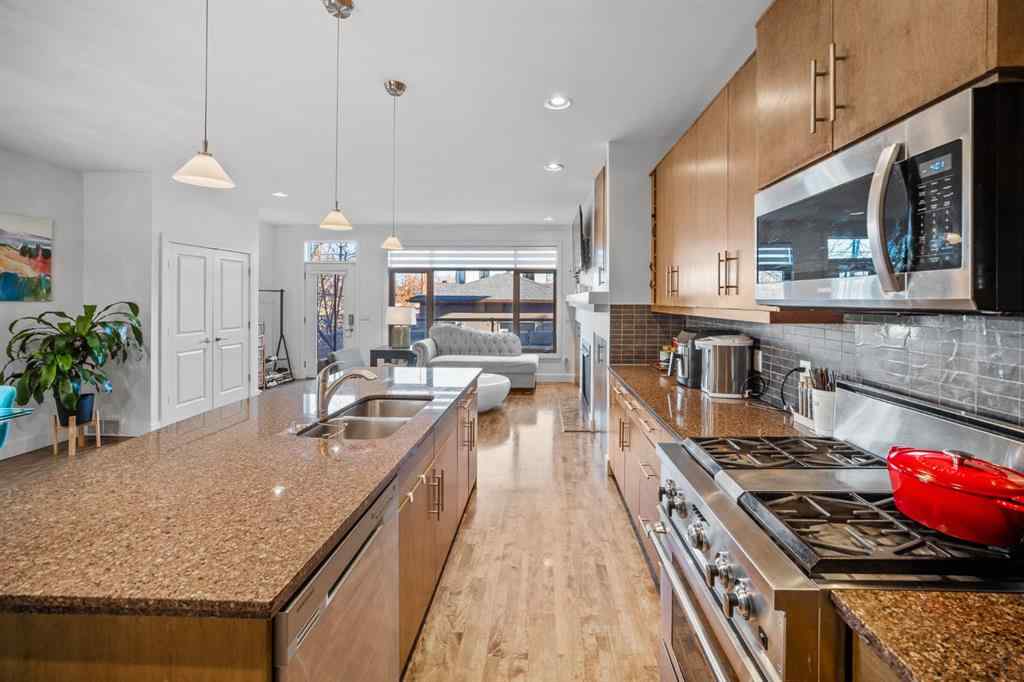 MLS® A2264187 - 528 31 Street NW in Parkdale Calgary, Residential