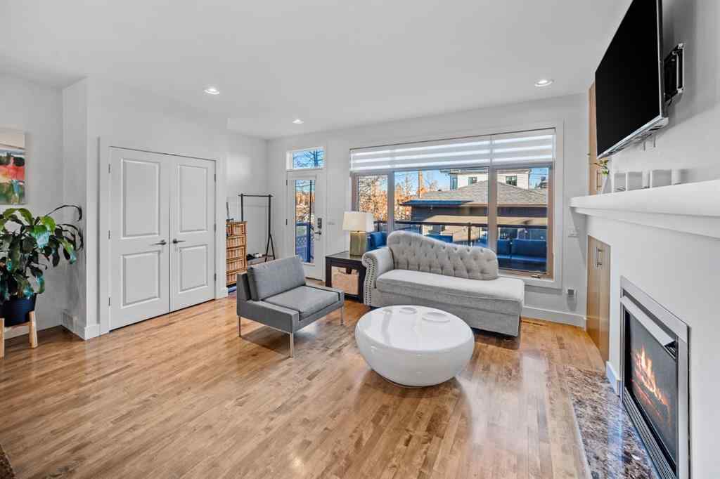 MLS® A2264187 - 528 31 Street NW in Parkdale Calgary, Residential