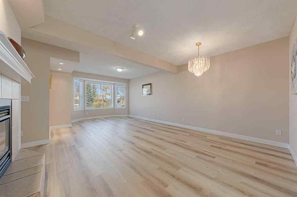 MLS® A2264188 - 19 Sandarac Road NW in Sandstone Valley Calgary, Residential