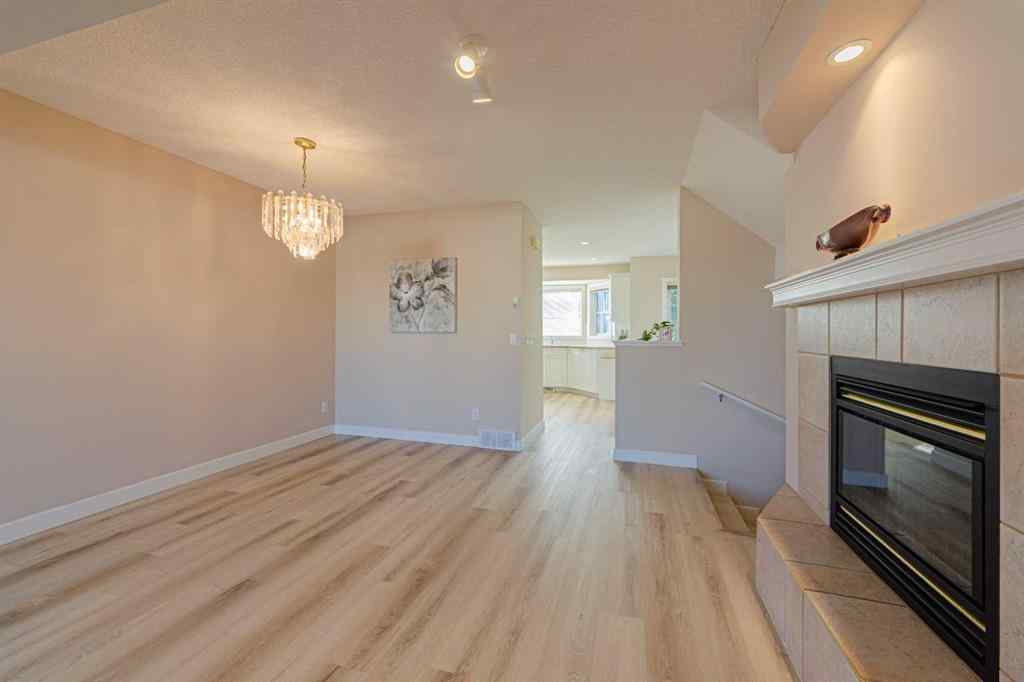 MLS® A2264188 - 19 Sandarac Road NW in Sandstone Valley Calgary, Residential