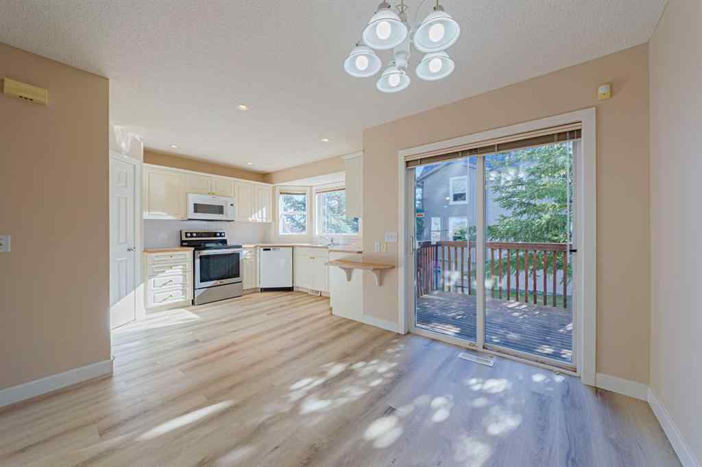 MLS® A2264188 - 19 Sandarac Road NW in Sandstone Valley Calgary, Residential