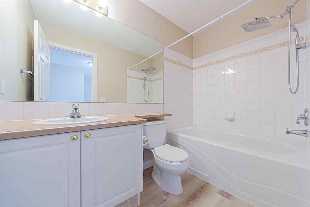 MLS® A2264188 - 19 Sandarac Road NW in Sandstone Valley Calgary, Residential