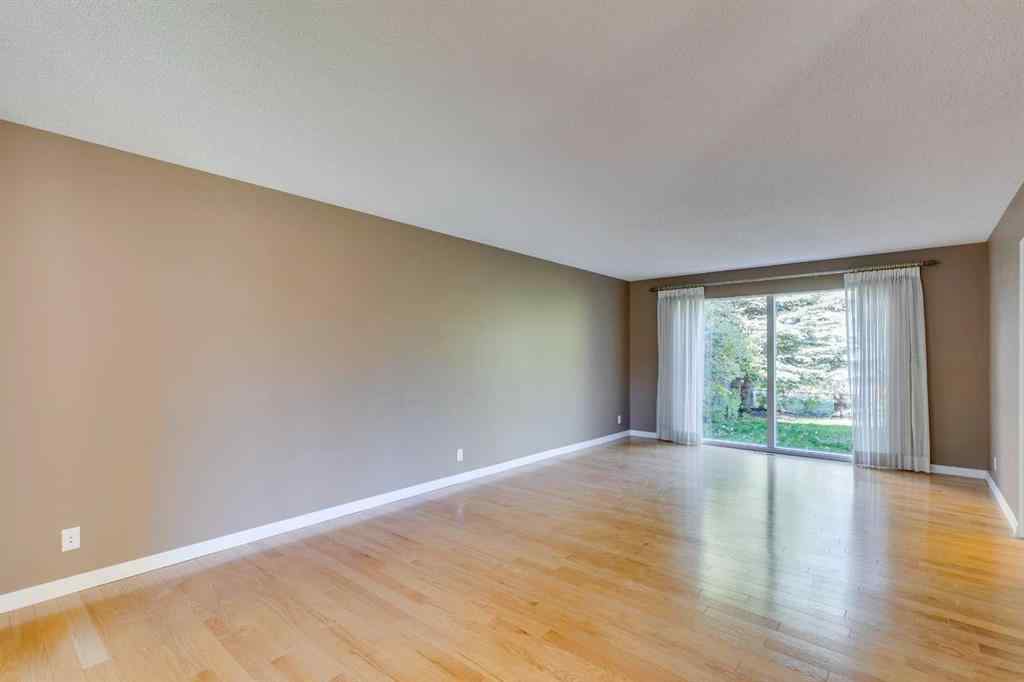 MLS® A2264190 - 1257 Varsity Estates Road NW in Varsity Calgary, Residential