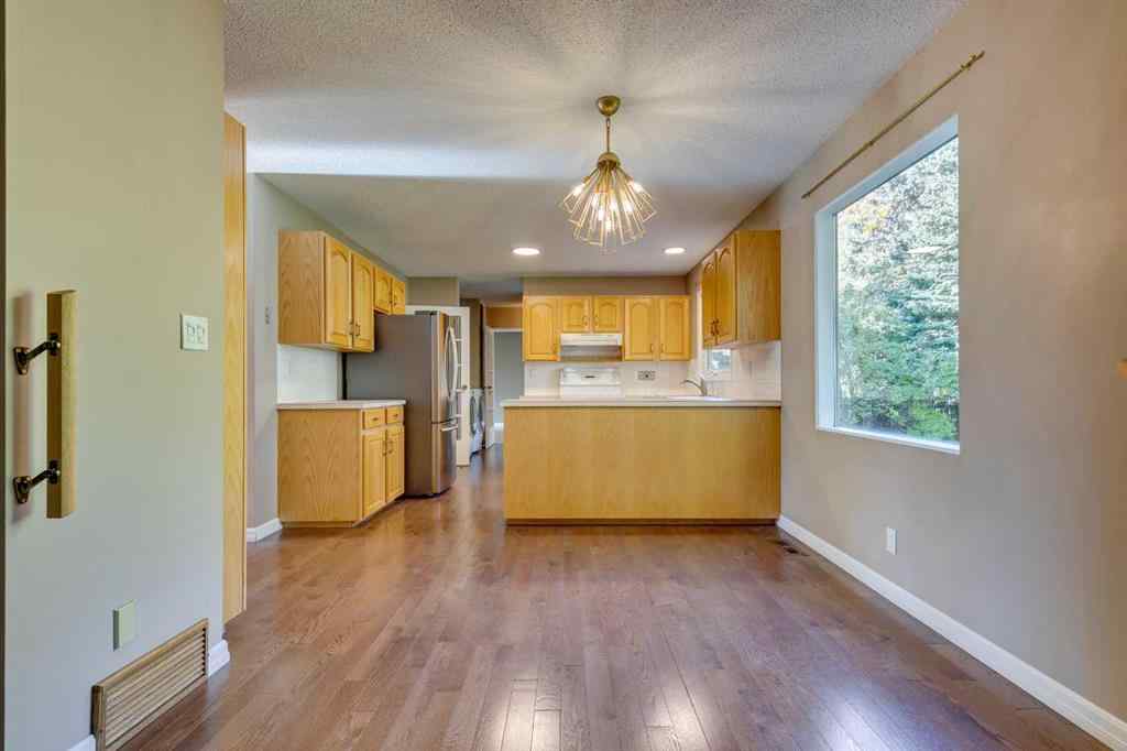 MLS® A2264190 - 1257 Varsity Estates Road NW in Varsity Calgary, Residential