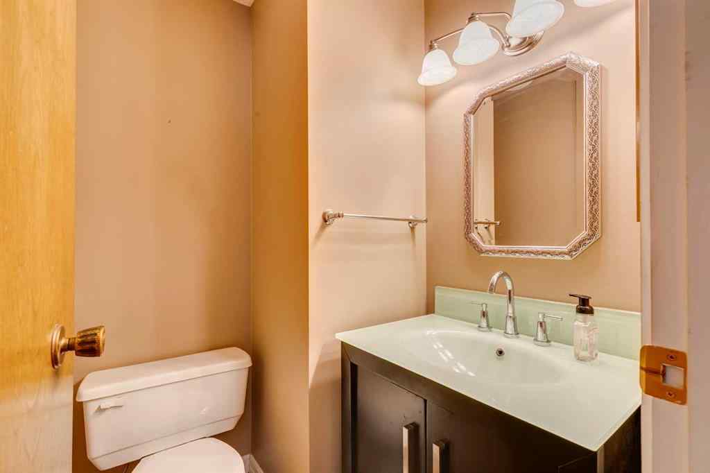 MLS® A2264190 - 1257 Varsity Estates Road NW in Varsity Calgary, Residential