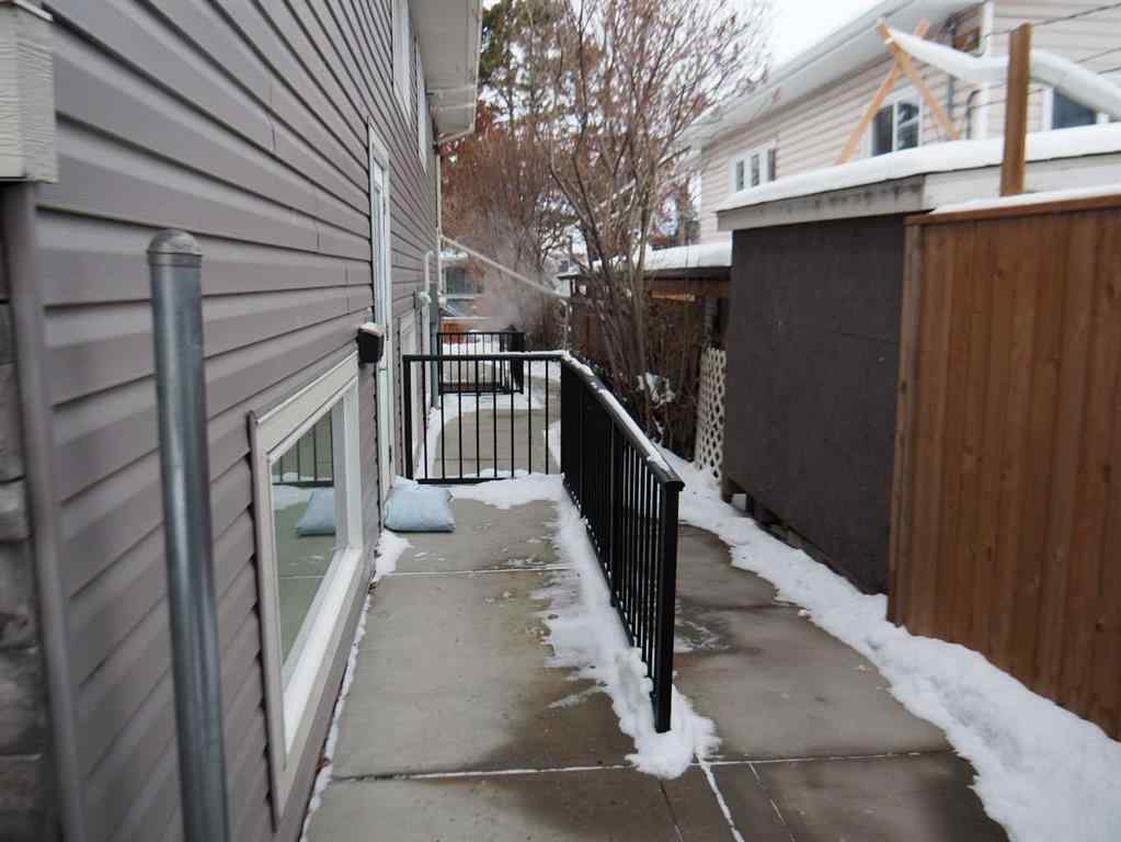 MLS® A2264193 - Unit #1 5917 51 Avenue  in Riverside Meadows Red Deer, Multi-Family