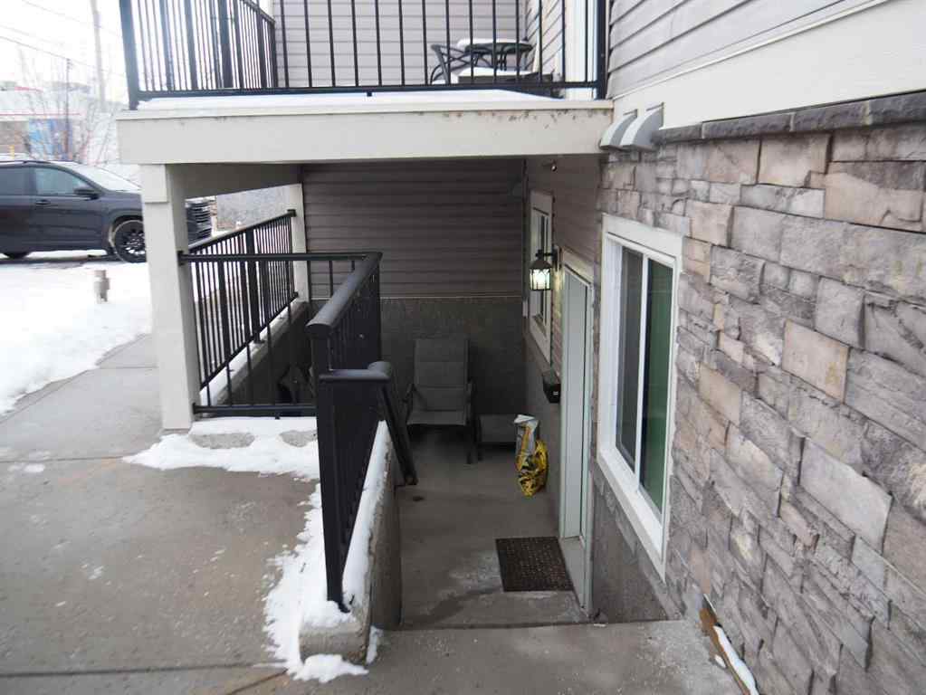 MLS® A2264193 - Unit #1 5917 51 Avenue  in Riverside Meadows Red Deer, Multi-Family