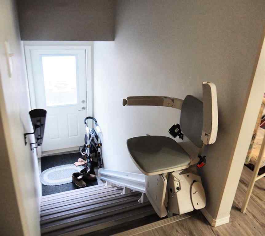 MLS® A2264193 - Unit #1 5917 51 Avenue  in Riverside Meadows Red Deer, Multi-Family