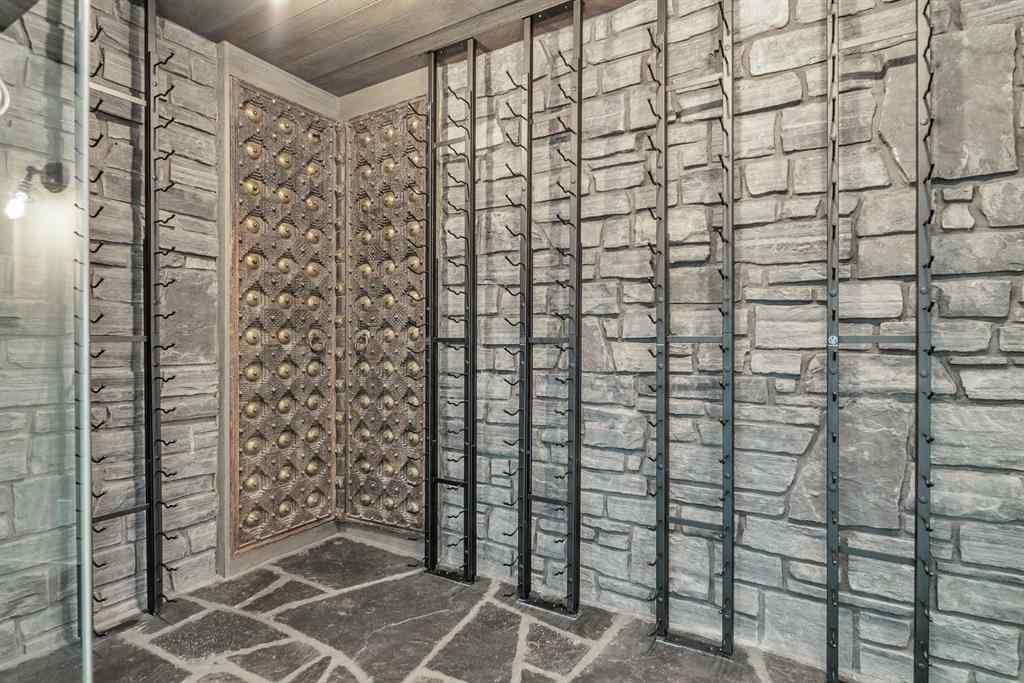 MLS® A2264194 - 625 Britannia Drive SW in Elboya Calgary, Residential