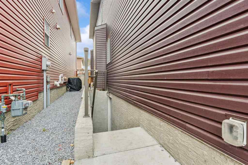 MLS® A2264197 - 118 Saddlestone Park NE in Saddle Ridge Calgary, Residential