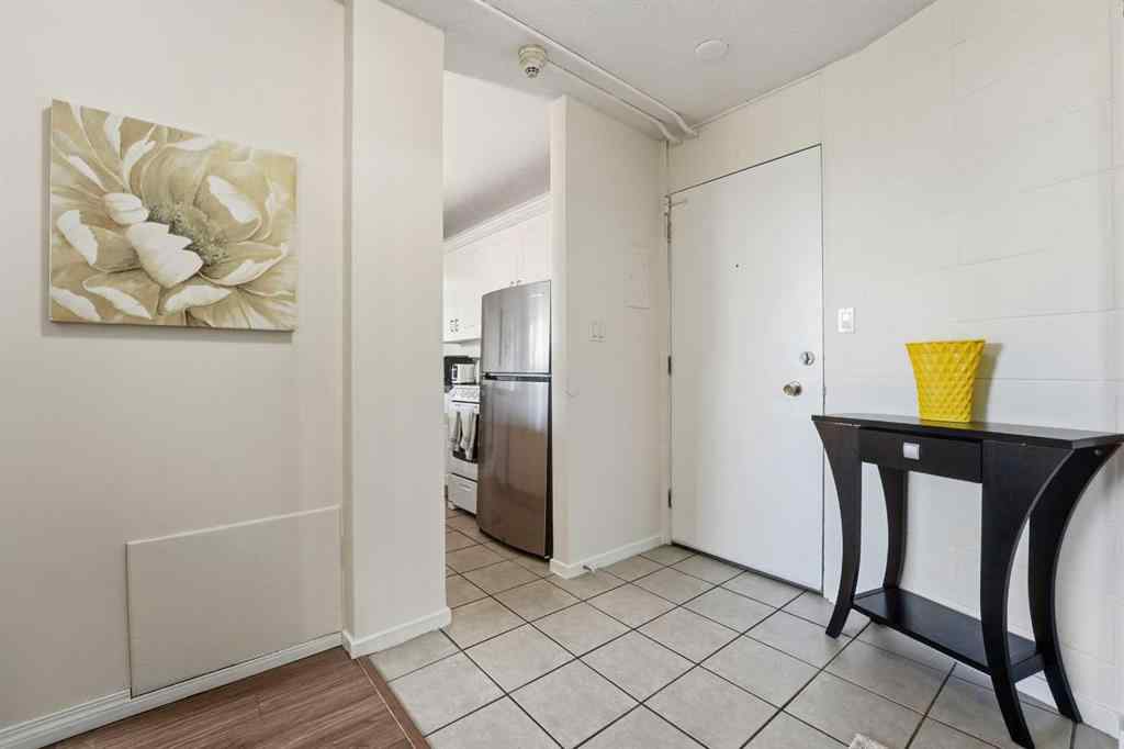 MLS® A2264199 - Unit #306 4700 55 Street  in Downtown Red Deer Red Deer, Residential