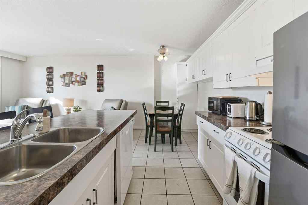 MLS® A2264199 - Unit #306 4700 55 Street  in Downtown Red Deer Red Deer, Residential