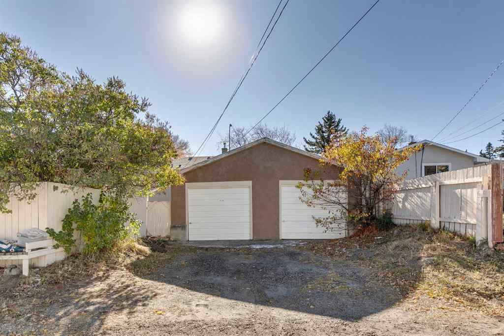 MLS® A2264201 - 4736 Worcester Drive SW in Wildwood Calgary, Residential