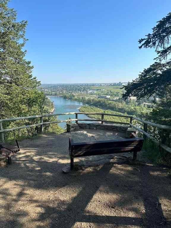 MLS® A2264201 - 4736 Worcester Drive SW in Wildwood Calgary, Residential